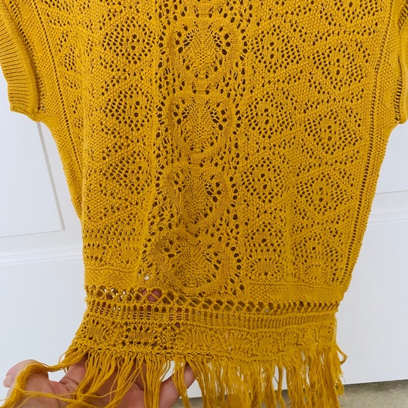 Top - Picture 3 of 3